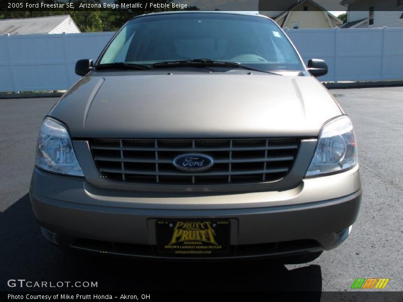 Arizona Beige Metallic / Pebble Beige 2005 Ford Freestar SE