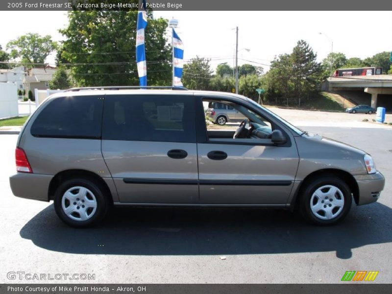 Arizona Beige Metallic / Pebble Beige 2005 Ford Freestar SE