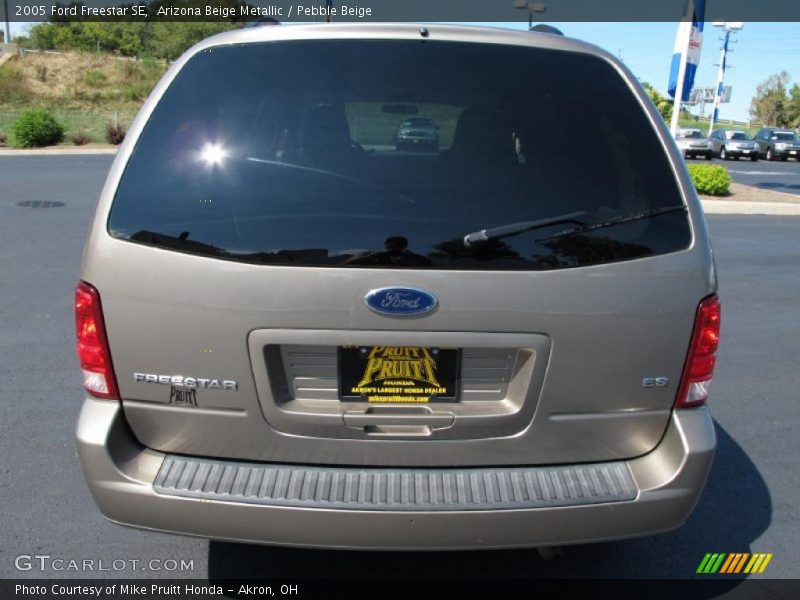 Arizona Beige Metallic / Pebble Beige 2005 Ford Freestar SE
