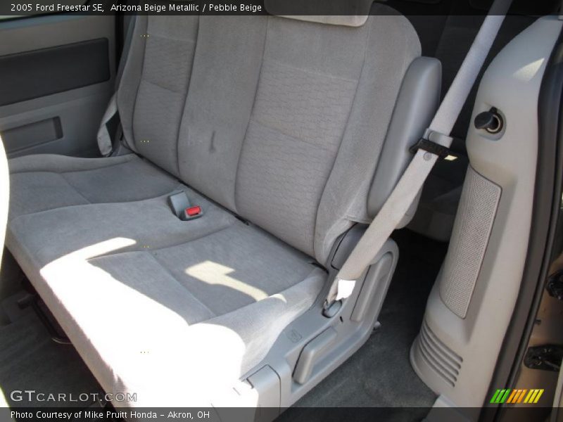 Arizona Beige Metallic / Pebble Beige 2005 Ford Freestar SE