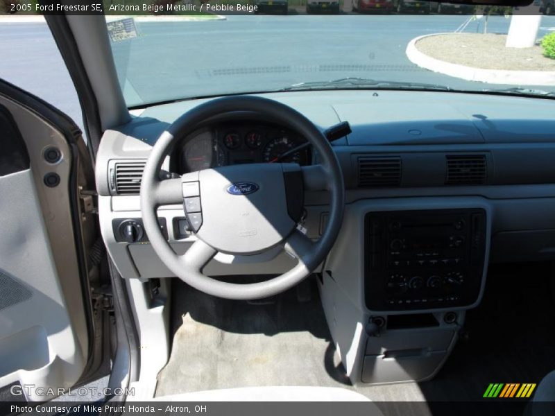 Arizona Beige Metallic / Pebble Beige 2005 Ford Freestar SE