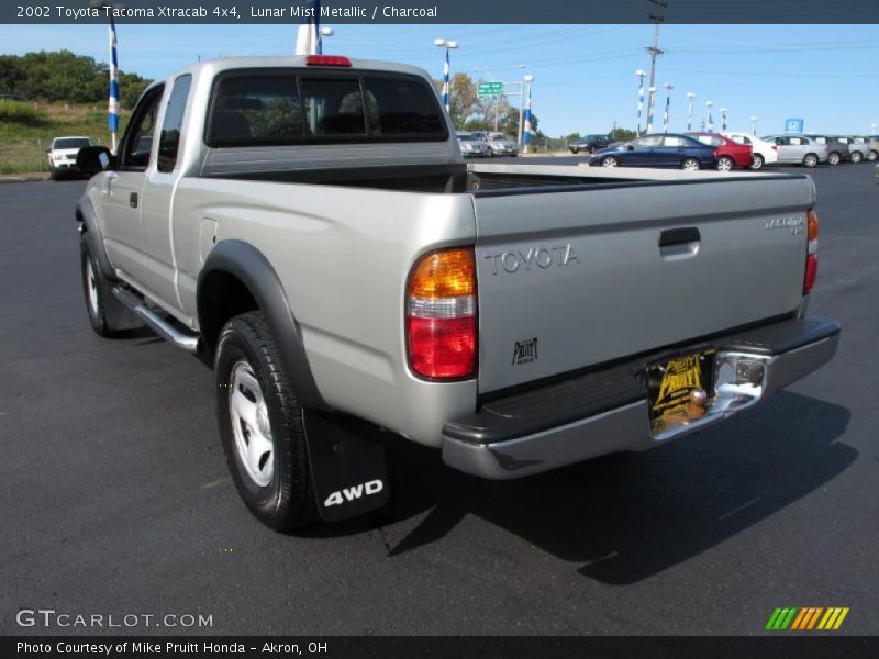 Lunar Mist Metallic / Charcoal 2002 Toyota Tacoma Xtracab 4x4
