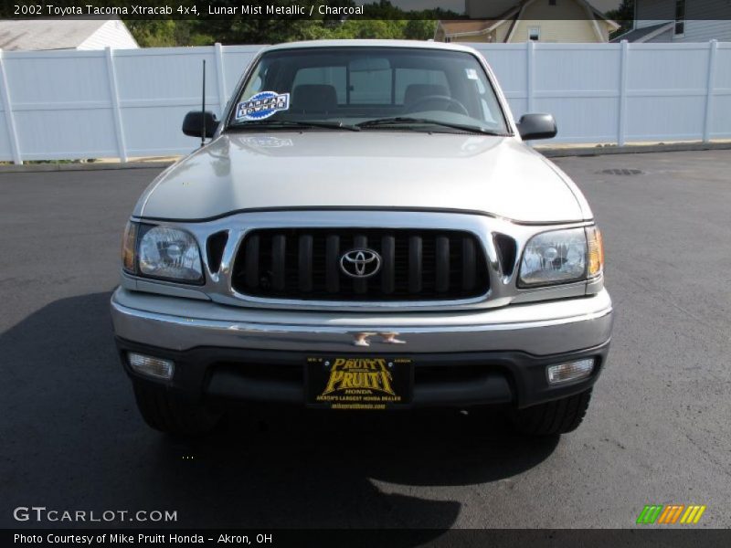 Lunar Mist Metallic / Charcoal 2002 Toyota Tacoma Xtracab 4x4