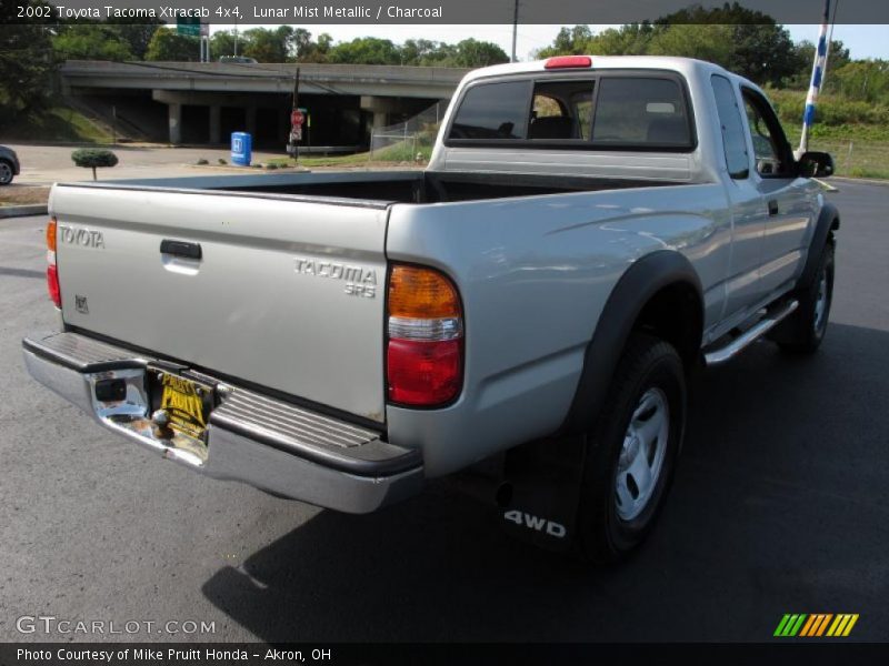 Lunar Mist Metallic / Charcoal 2002 Toyota Tacoma Xtracab 4x4
