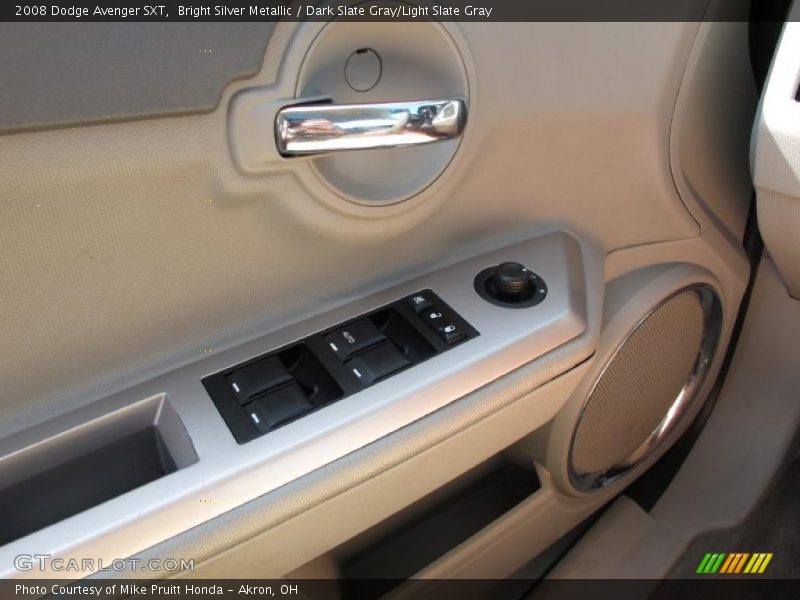 Bright Silver Metallic / Dark Slate Gray/Light Slate Gray 2008 Dodge Avenger SXT