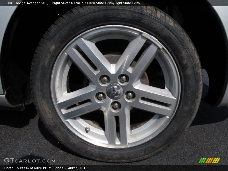 Bright Silver Metallic / Dark Slate Gray/Light Slate Gray 2008 Dodge Avenger SXT