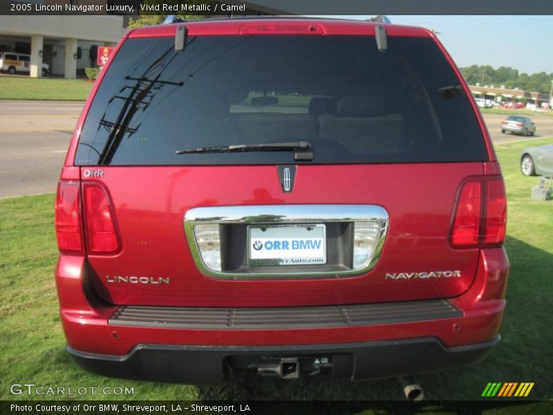 Vivid Red Metallic / Camel 2005 Lincoln Navigator Luxury