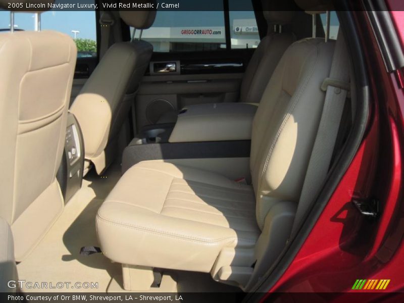Vivid Red Metallic / Camel 2005 Lincoln Navigator Luxury