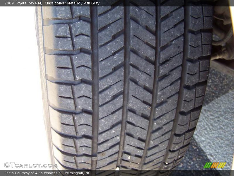 Classic Silver Metallic / Ash Gray 2009 Toyota RAV4 I4