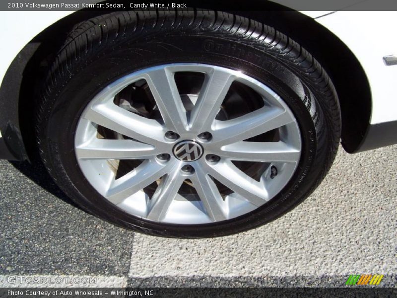 Candy White / Black 2010 Volkswagen Passat Komfort Sedan