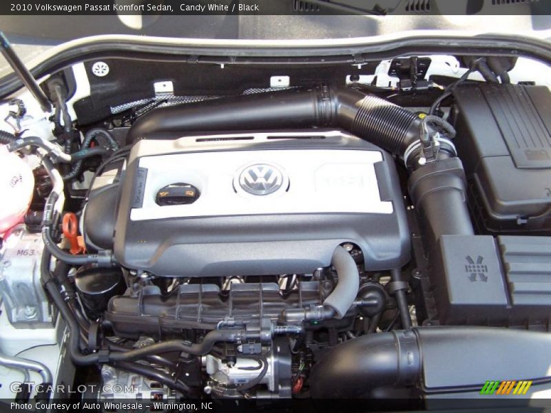 Candy White / Black 2010 Volkswagen Passat Komfort Sedan