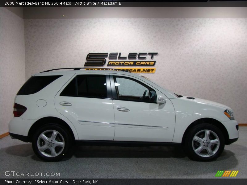 Arctic White / Macadamia 2008 Mercedes-Benz ML 350 4Matic