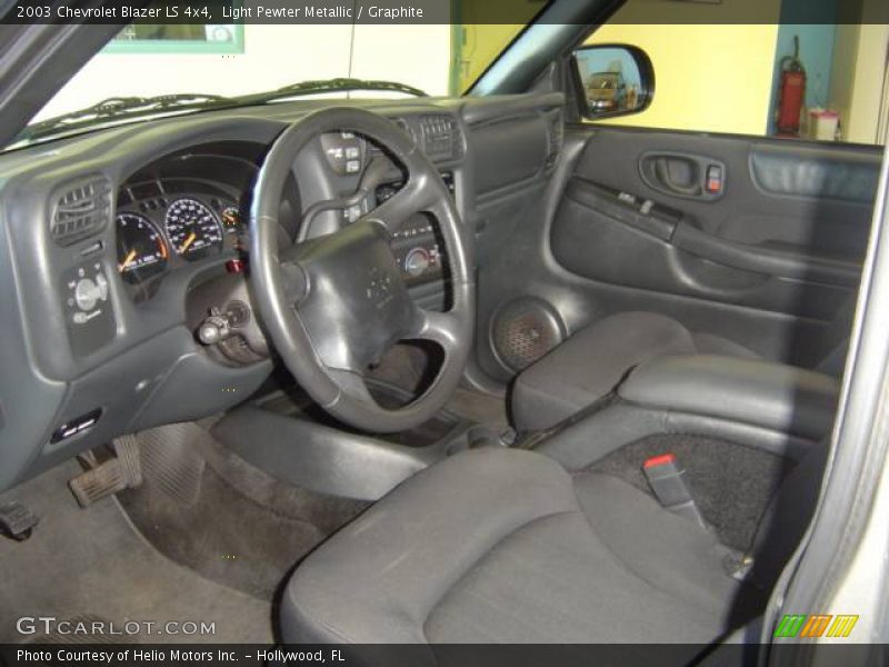 Light Pewter Metallic / Graphite 2003 Chevrolet Blazer LS 4x4