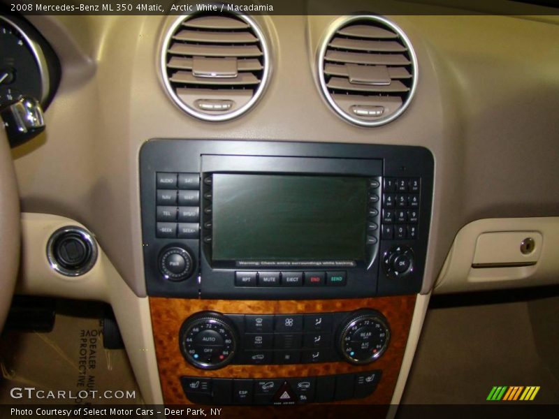 Arctic White / Macadamia 2008 Mercedes-Benz ML 350 4Matic