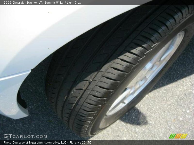 Summit White / Light Gray 2006 Chevrolet Equinox LT