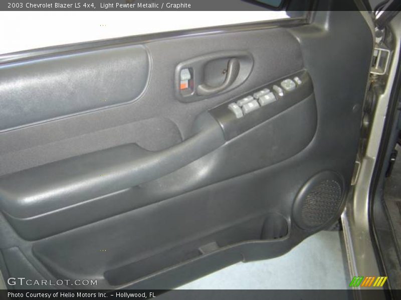 Light Pewter Metallic / Graphite 2003 Chevrolet Blazer LS 4x4