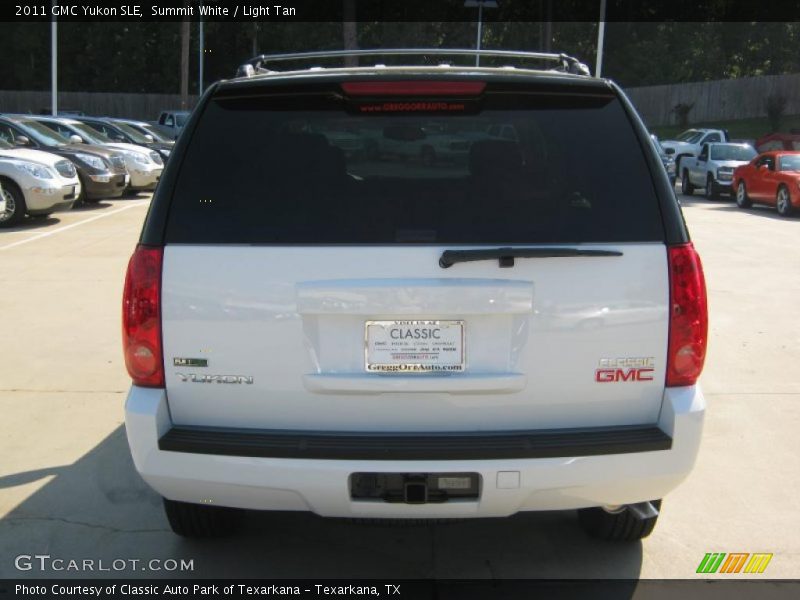 Summit White / Light Tan 2011 GMC Yukon SLE