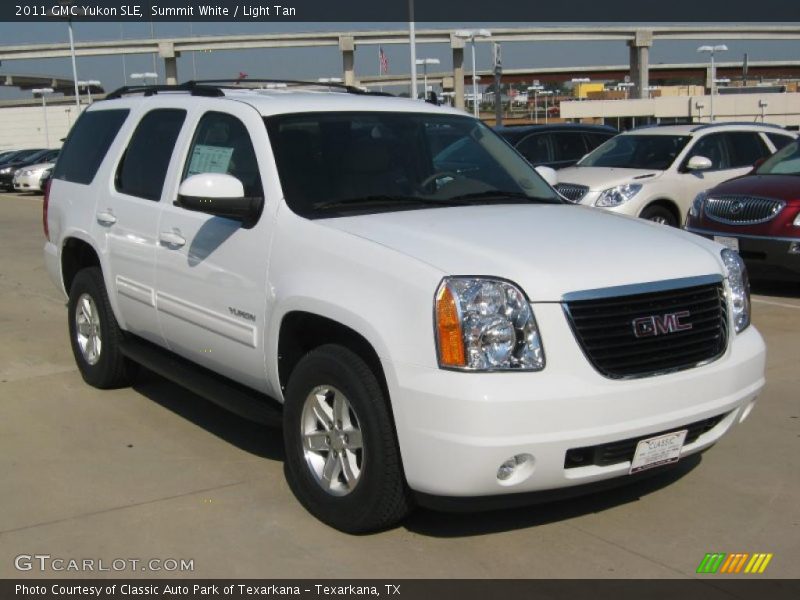 Summit White / Light Tan 2011 GMC Yukon SLE