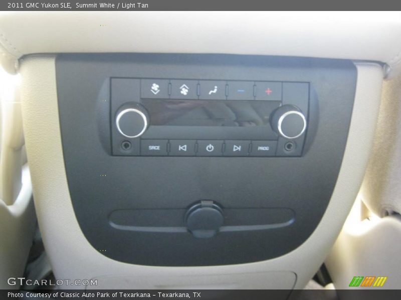 Summit White / Light Tan 2011 GMC Yukon SLE