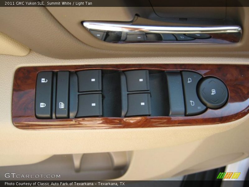 Summit White / Light Tan 2011 GMC Yukon SLE