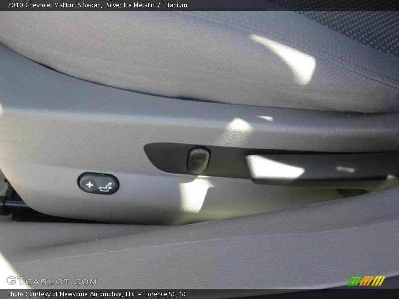 Silver Ice Metallic / Titanium 2010 Chevrolet Malibu LS Sedan