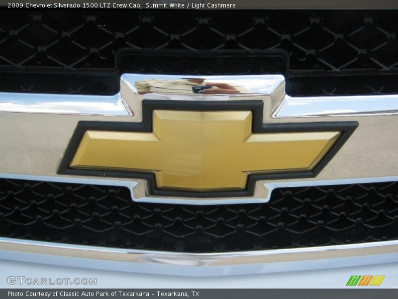 Summit White / Light Cashmere 2009 Chevrolet Silverado 1500 LTZ Crew Cab