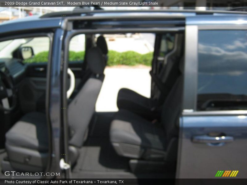 Modern Blue Pearl / Medium Slate Gray/Light Shale 2009 Dodge Grand Caravan SXT