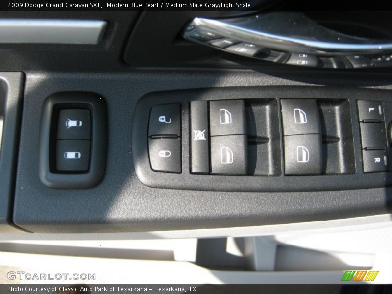 Modern Blue Pearl / Medium Slate Gray/Light Shale 2009 Dodge Grand Caravan SXT