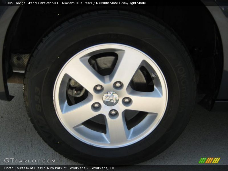 Modern Blue Pearl / Medium Slate Gray/Light Shale 2009 Dodge Grand Caravan SXT