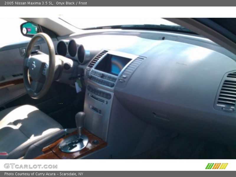 Onyx Black / Frost 2005 Nissan Maxima 3.5 SL