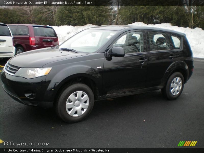 Labrador Black Pearl / Black 2008 Mitsubishi Outlander ES