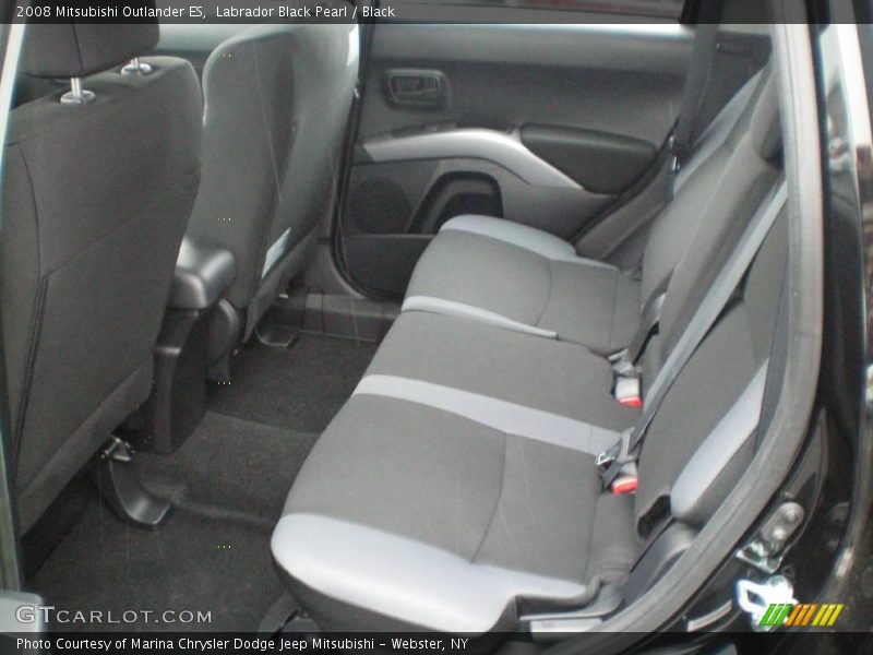 Labrador Black Pearl / Black 2008 Mitsubishi Outlander ES