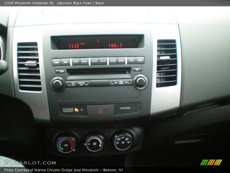 Labrador Black Pearl / Black 2008 Mitsubishi Outlander ES