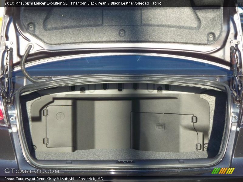 Phantom Black Pearl / Black Leather/Sueded Fabric 2010 Mitsubishi Lancer Evolution SE
