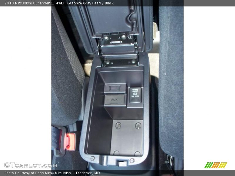 Graphite Gray Pearl / Black 2010 Mitsubishi Outlander ES 4WD