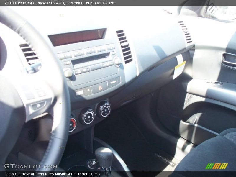 Graphite Gray Pearl / Black 2010 Mitsubishi Outlander ES 4WD