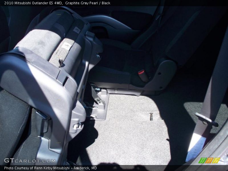 Graphite Gray Pearl / Black 2010 Mitsubishi Outlander ES 4WD