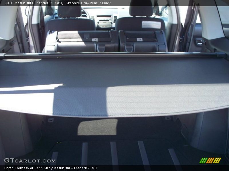 Graphite Gray Pearl / Black 2010 Mitsubishi Outlander ES 4WD