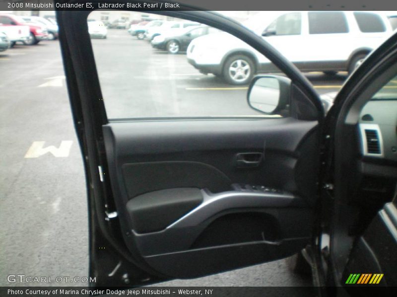 Labrador Black Pearl / Black 2008 Mitsubishi Outlander ES