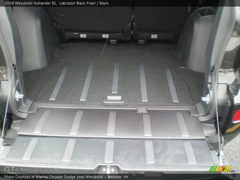 Labrador Black Pearl / Black 2008 Mitsubishi Outlander ES