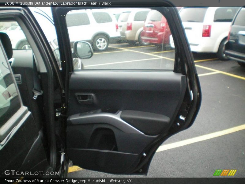 Labrador Black Pearl / Black 2008 Mitsubishi Outlander ES