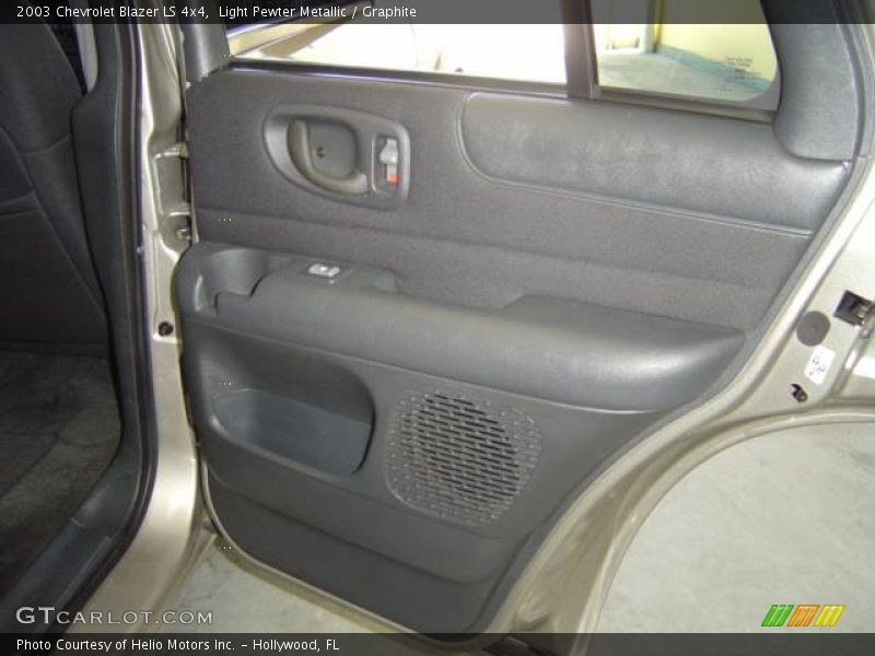 Light Pewter Metallic / Graphite 2003 Chevrolet Blazer LS 4x4