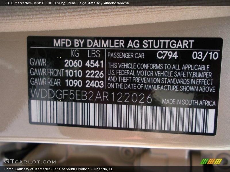 Pearl Beige Metallic / Almond/Mocha 2010 Mercedes-Benz C 300 Luxury