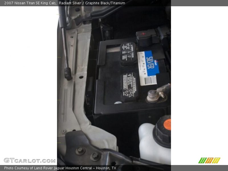 Radiant Silver / Graphite Black/Titanium 2007 Nissan Titan SE King Cab