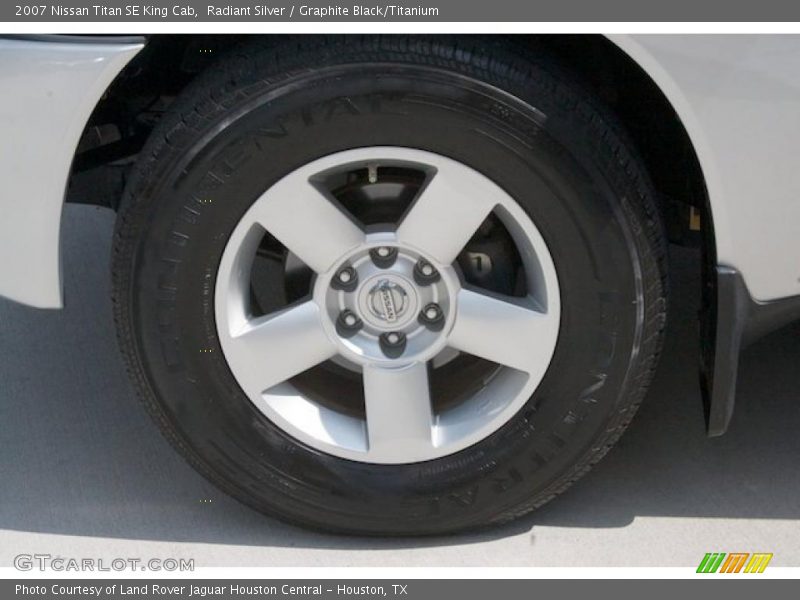 Radiant Silver / Graphite Black/Titanium 2007 Nissan Titan SE King Cab