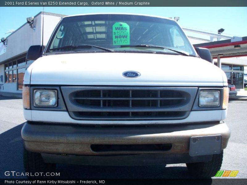 Oxford White / Medium Graphite 2001 Ford E Series Van E250 Extended Cargo