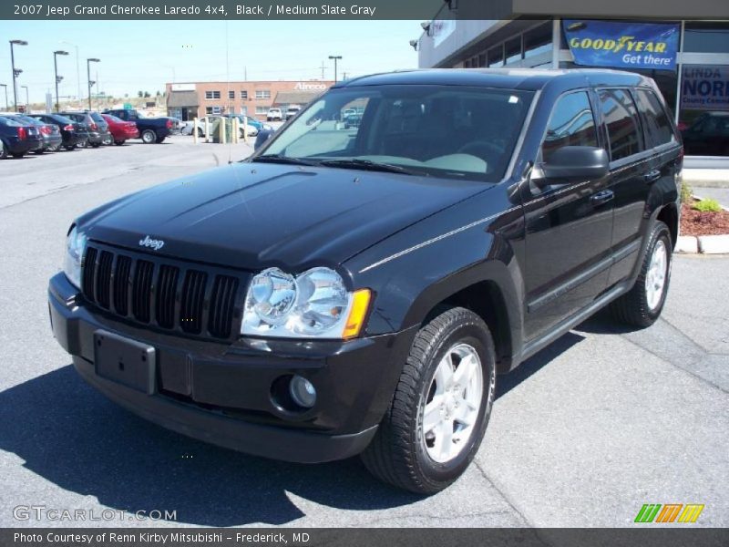 Black / Medium Slate Gray 2007 Jeep Grand Cherokee Laredo 4x4