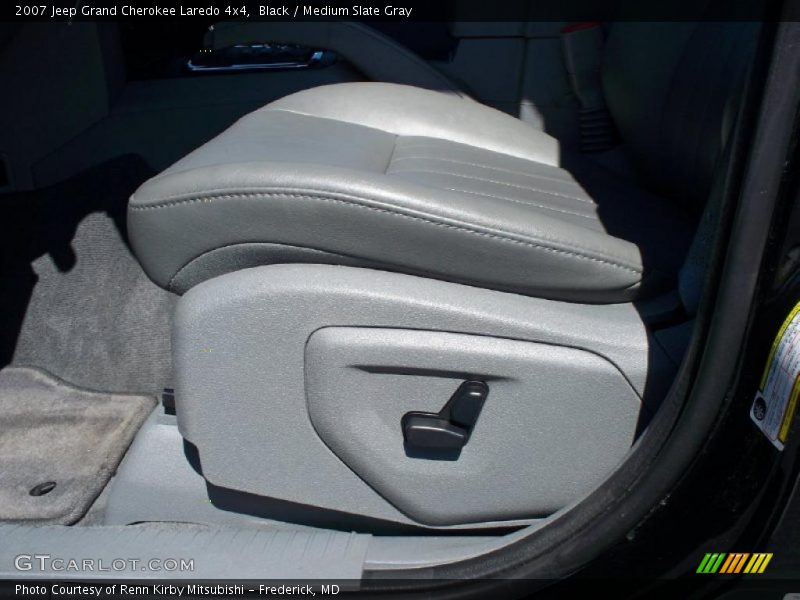 Black / Medium Slate Gray 2007 Jeep Grand Cherokee Laredo 4x4