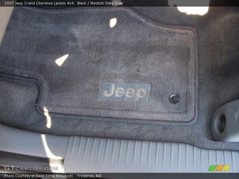 Black / Medium Slate Gray 2007 Jeep Grand Cherokee Laredo 4x4