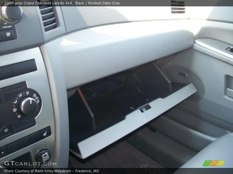 Black / Medium Slate Gray 2007 Jeep Grand Cherokee Laredo 4x4